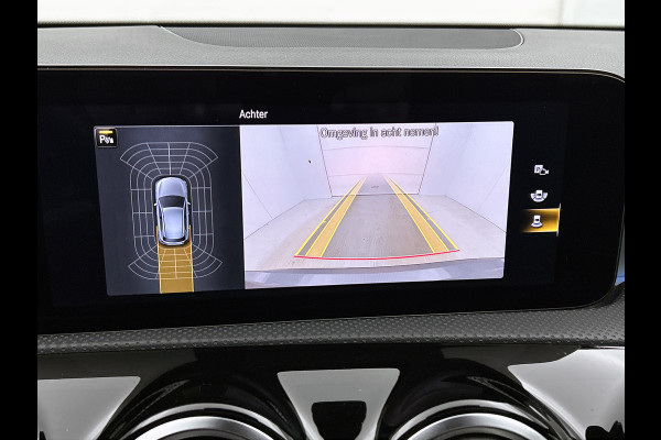 Mercedes-Benz A-Klasse 250 e Business Solution AMG Limited VOL! (NL-auto, Goed OnderH, Panorama, SfeerV, Elektrische stoelen, Etc)
