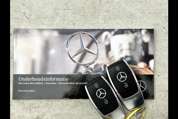 Mercedes-Benz A-Klasse 250 e Business Solution AMG Limited VOL! (NL-auto, Goed OnderH, Panorama, SfeerV, Elektrische stoelen, Etc)