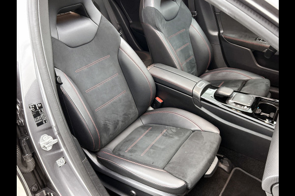 Mercedes-Benz A-Klasse 250 e Business Solution AMG Limited VOL! (NL-auto, Goed OnderH, Panorama, SfeerV, Elektrische stoelen, Etc)