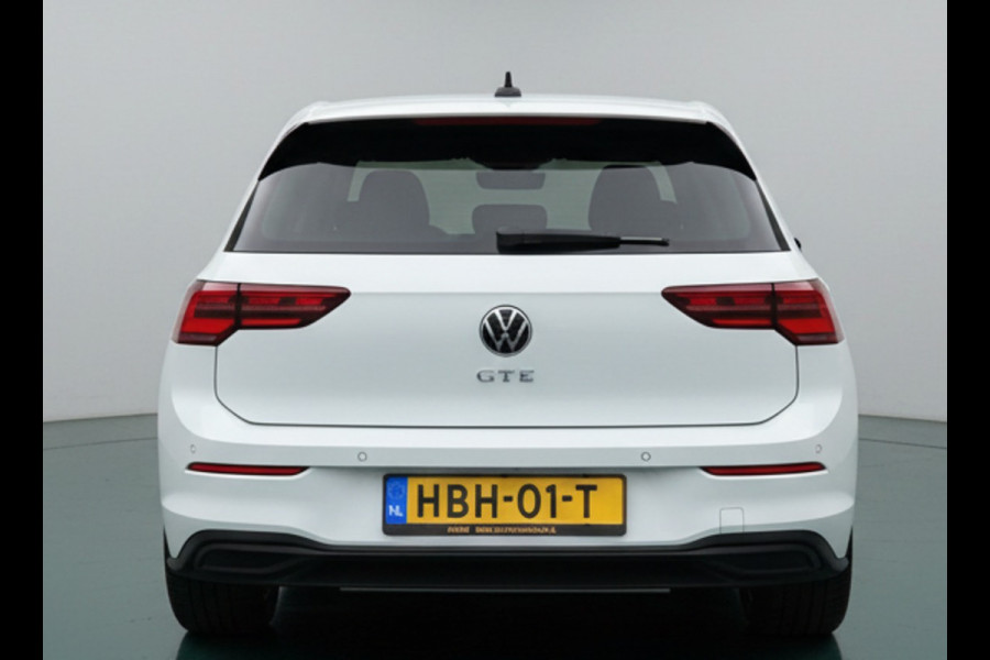 Volkswagen Golf GTE 245PK HYBRID SPORT TREKHAAK/CAMERA/IQ-LIGHT/PANORAMADAK