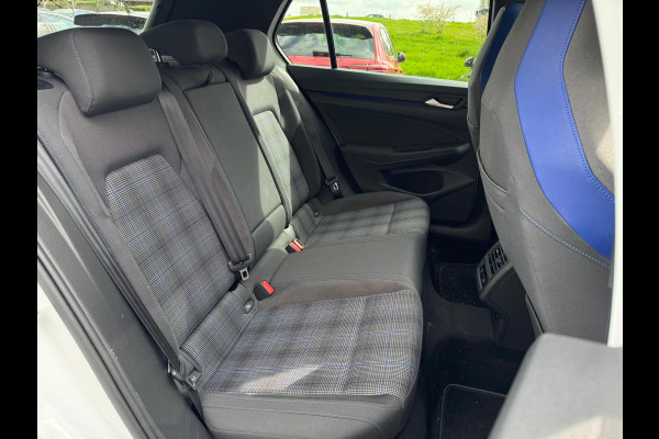 Volkswagen Golf GTE 245PK HYBRID SPORT TREKHAAK/CAMERA/IQ-LIGHT/PANORAMADAK