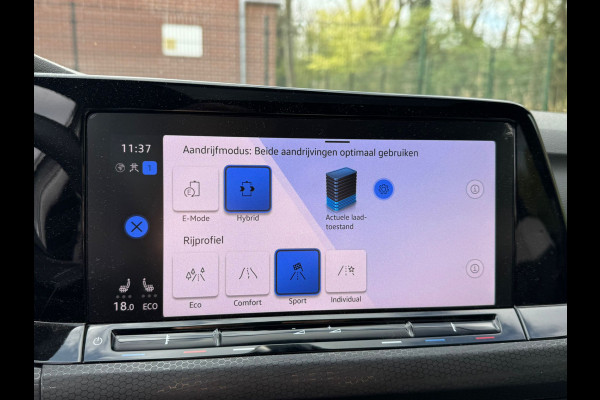 Volkswagen Golf GTE 245PK HYBRID SPORT TREKHAAK/CAMERA/IQ-LIGHT/PANORAMADAK