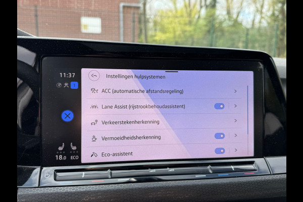 Volkswagen Golf GTE 245PK HYBRID SPORT TREKHAAK/CAMERA/IQ-LIGHT/PANORAMADAK