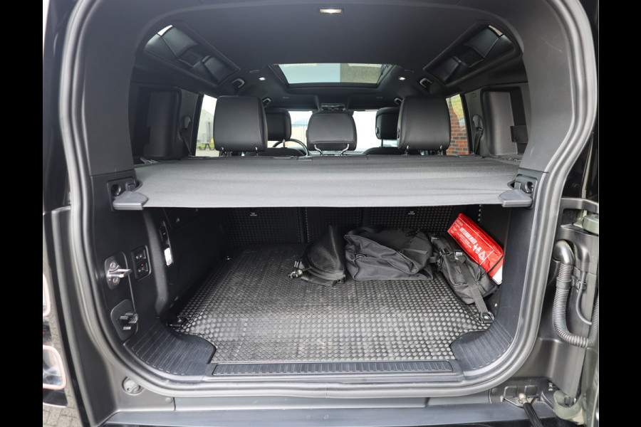 Land Rover Defender P400e X | Pano - Trekhaak - Meridian