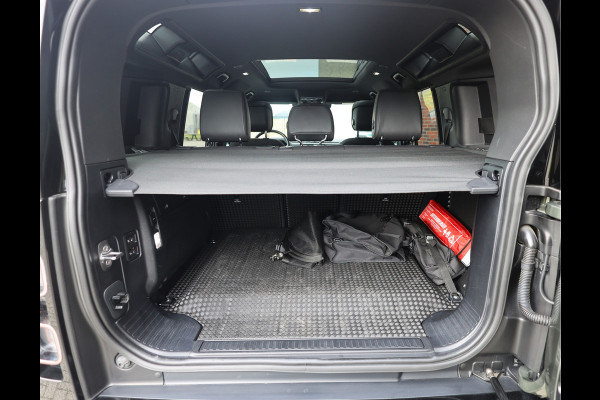 Land Rover Defender P400e X | Pano - Trekhaak - Meridian