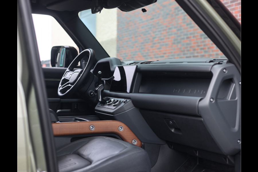 Land Rover Defender P400e X | Pano - Trekhaak - Meridian