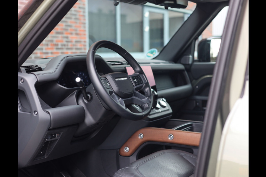 Land Rover Defender P400e X | Pano - Trekhaak - Meridian