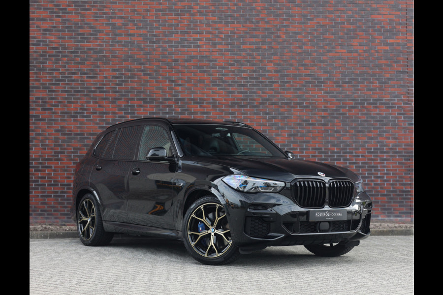 BMW X5 45e xDrive | SkyLounge - Trekhaak - B&W