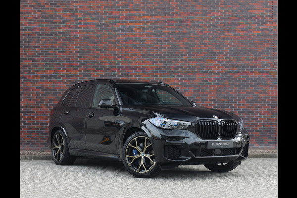 BMW X5 45e xDrive | SkyLounge - Trekhaak - B&W
