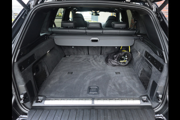 BMW X5 45e xDrive | SkyLounge - Trekhaak - B&W