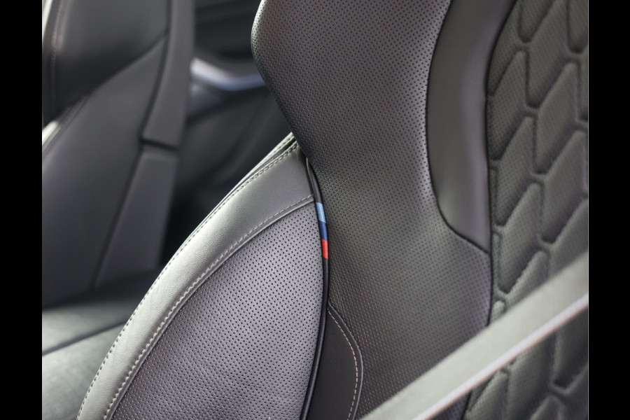 BMW X5 45e xDrive | SkyLounge - Trekhaak - B&W