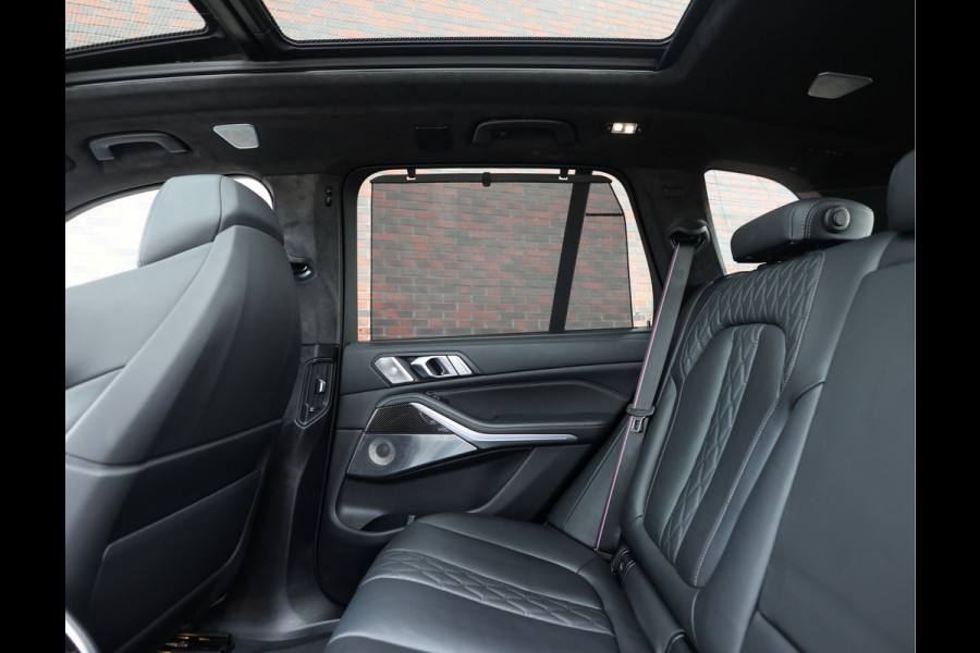 BMW X5 45e xDrive | SkyLounge - Trekhaak - B&W