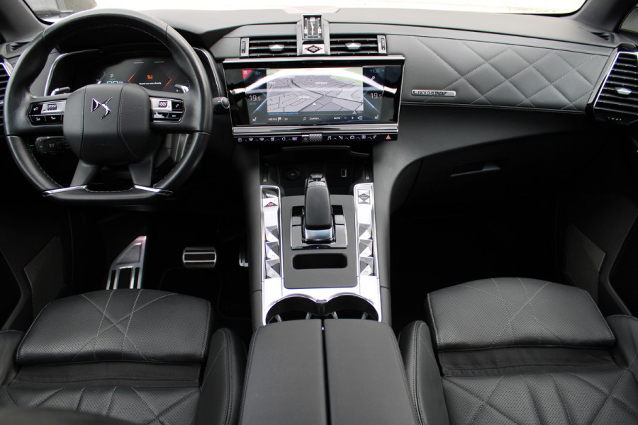 DS 7 Crossback E-Tense 4x4 300PK Rivoli | Full Options | Massage | Panoramadak | Trekhaak | Leder | Nachtzicht