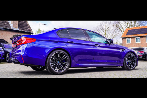 BMW 5 Serie M5 | Sport uitlaat | Head up Display | Driving Assistant Plus | Carbon Dak | Harman/Kardon | Stoelverkoeling | 360 Cam