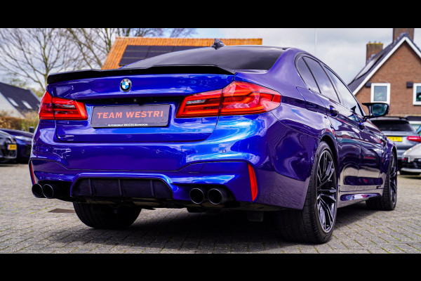 BMW 5 Serie M5 | Sport uitlaat | Head up Display | Driving Assistant Plus | Carbon Dak | Harman/Kardon | Stoelverkoeling | 360 Cam