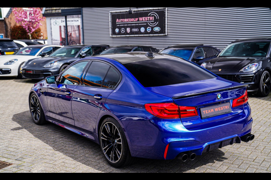 BMW 5 Serie M5 | Sport uitlaat | Head up Display | Driving Assistant Plus | Carbon Dak | Harman/Kardon | Stoelverkoeling | 360 Cam