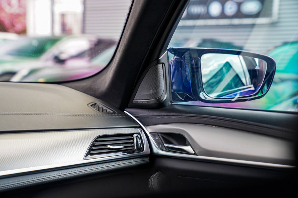 BMW 5 Serie M5 | Sport uitlaat | Head up Display | Driving Assistant Plus | Carbon Dak | Harman/Kardon | Stoelverkoeling | 360 Cam