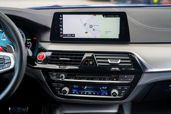 BMW 5 Serie M5 | Sport uitlaat | Head up Display | Driving Assistant Plus | Carbon Dak | Harman/Kardon | Stoelverkoeling | 360 Cam