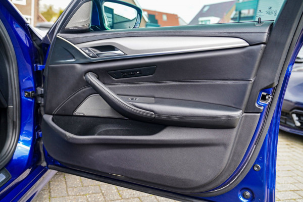BMW 5 Serie M5 | Sport uitlaat | Head up Display | Driving Assistant Plus | Carbon Dak | Harman/Kardon | Stoelverkoeling | 360 Cam
