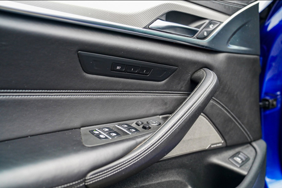 BMW 5 Serie M5 | Sport uitlaat | Head up Display | Driving Assistant Plus | Carbon Dak | Harman/Kardon | Stoelverkoeling | 360 Cam