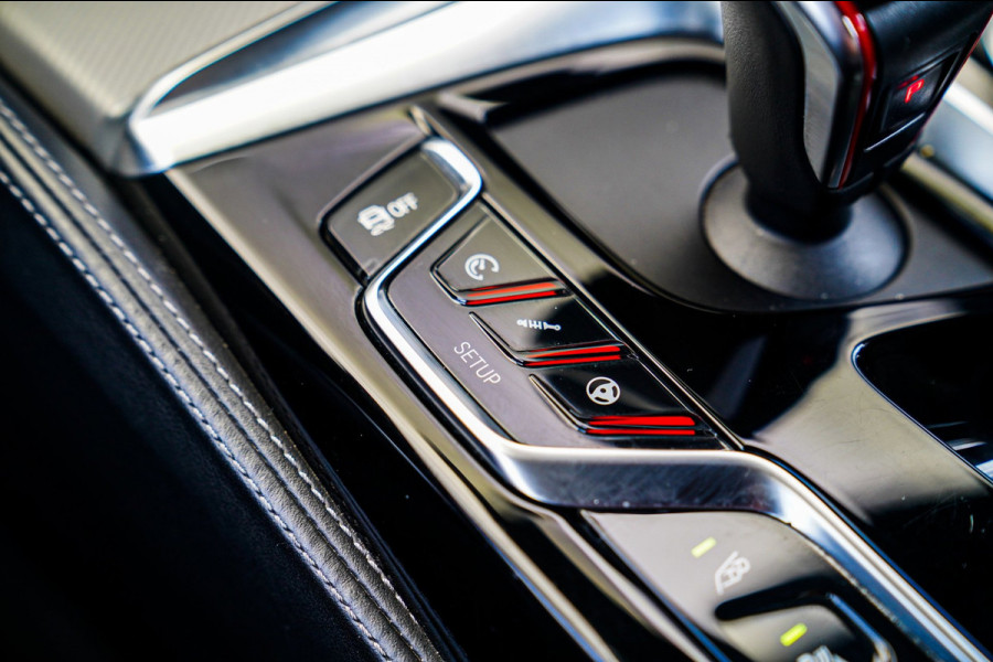 BMW 5 Serie M5 | Sport uitlaat | Head up Display | Driving Assistant Plus | Carbon Dak | Harman/Kardon | Stoelverkoeling | 360 Cam