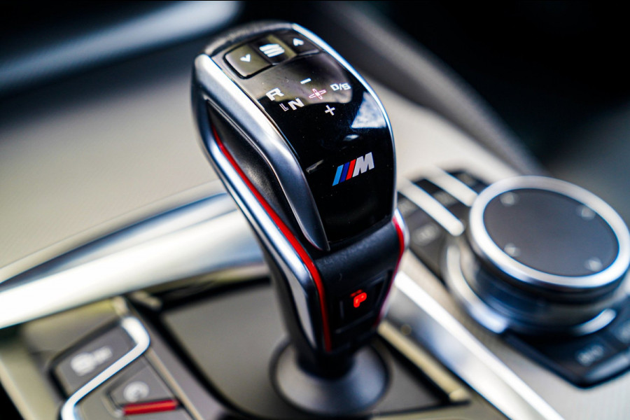 BMW 5 Serie M5 | Sport uitlaat | Head up Display | Driving Assistant Plus | Carbon Dak | Harman/Kardon | Stoelverkoeling | 360 Cam