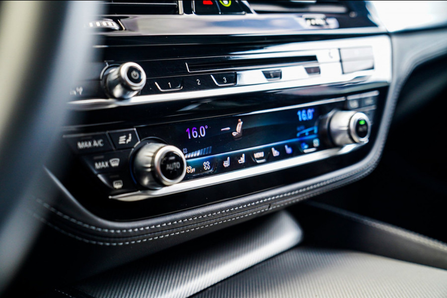 BMW 5 Serie M5 | Sport uitlaat | Head up Display | Driving Assistant Plus | Carbon Dak | Harman/Kardon | Stoelverkoeling | 360 Cam
