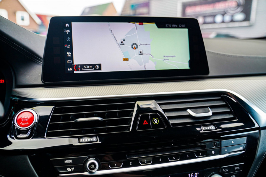 BMW 5 Serie M5 | Sport uitlaat | Head up Display | Driving Assistant Plus | Carbon Dak | Harman/Kardon | Stoelverkoeling | 360 Cam