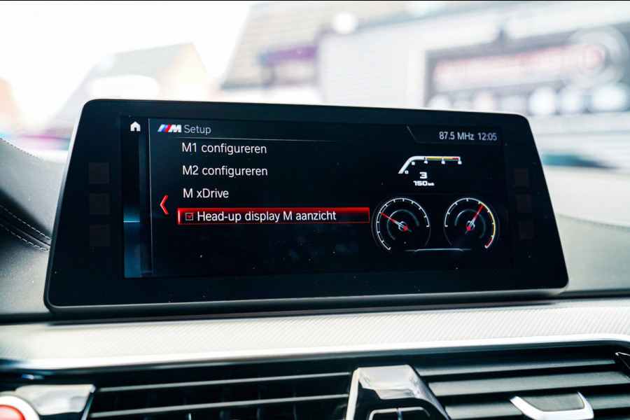 BMW 5 Serie M5 | Sport uitlaat | Head up Display | Driving Assistant Plus | Carbon Dak | Harman/Kardon | Stoelverkoeling | 360 Cam