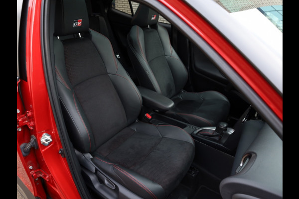 Toyota Yaris Cross 1.5 Hybrid GR Sport | Panoramadak | JBL Audio | Head-Up