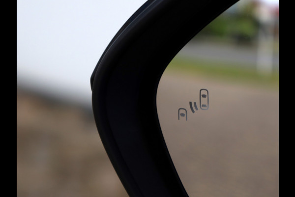 Toyota Yaris Cross 1.5 Hyb 130 GR SPORT | Head Up | Leder/Alcantara | Dodehoek