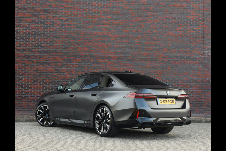 BMW 5 Serie 550e xDrive | Pano - M Sport Pro - Bowers&Wilkins