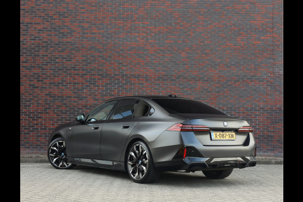BMW 5 Serie 550e xDrive | Pano - M Sport Pro - Bowers&Wilkins