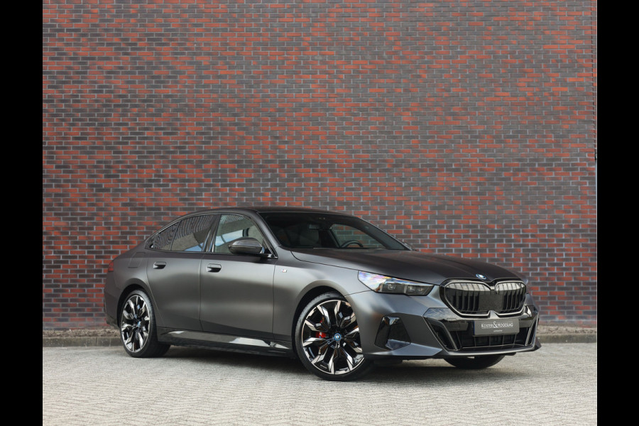 BMW 5 Serie 550e xDrive | Pano - M Sport Pro - Bowers&Wilkins