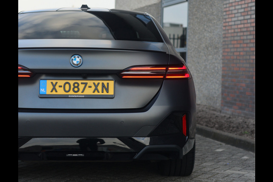 BMW 5 Serie 550e xDrive | Pano - M Sport Pro - Bowers&Wilkins