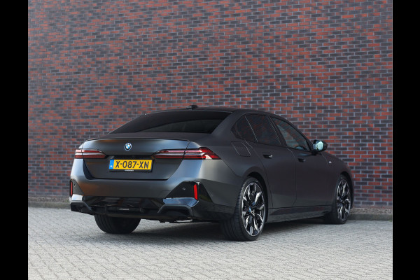 BMW 5 Serie 550e xDrive | Pano - M Sport Pro - Bowers&Wilkins