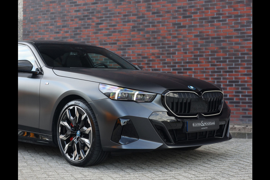 BMW 5 Serie 550e xDrive | Pano - M Sport Pro - Bowers&Wilkins