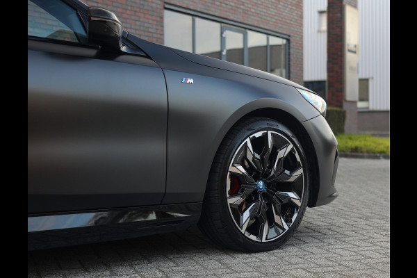 BMW 5 Serie 550e xDrive | Pano - M Sport Pro - Bowers&Wilkins