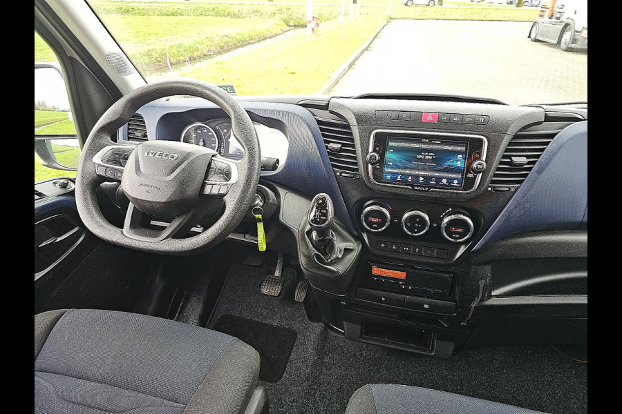 Iveco Daily 35C18 3.0L L4H2 Dubbellucht Automaat Navi Clima Trekhaak