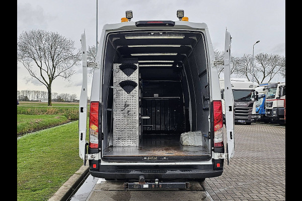 Iveco Daily 35C18 3.0L L4H2 Dubbellucht Automaat Navi Clima Trekhaak