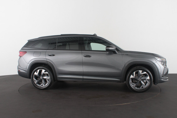 Škoda Kodiaq 1.5 TSI PHEV Sportline Business > Panorama/Trekhaak/Graphite Grey (nieuw)