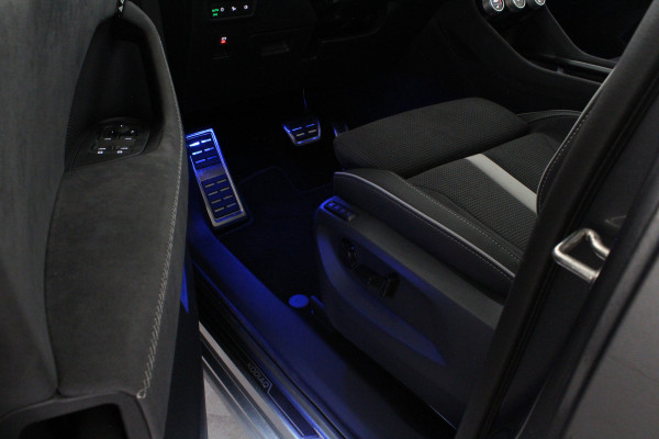 Škoda Kodiaq 1.5 TSI PHEV Sportline Business > Panorama/Trekhaak/Graphite Grey (nieuw)