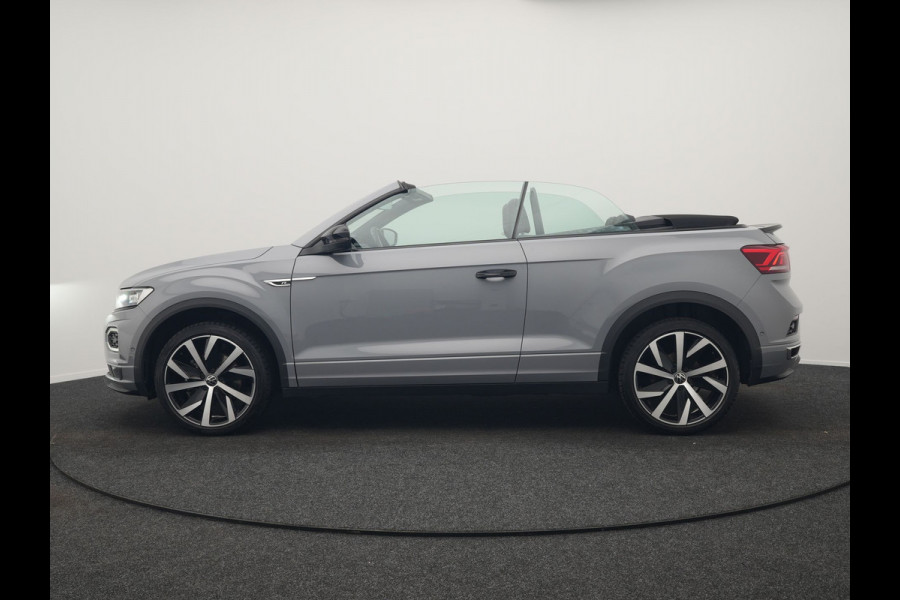 Volkswagen T-Roc Cabrio 1.5 TSI 2 x R-Line 150pk DSG Dealer O.H | Valcona Lederen Sportstoelen | Adaptive Cruise | Trekhaak Afn. | Beats Audio | IQ Drive | 19"L.M | Camera | Stuurverwarming |  Keyless | Matrix LED |
