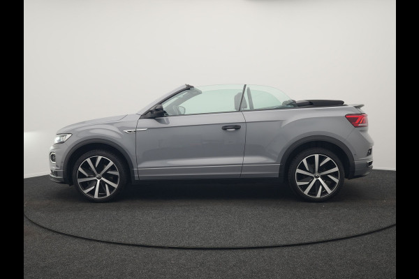 Volkswagen T-Roc Cabrio 1.5 TSI 2 x R-Line 150pk DSG Dealer O.H | Valcona Lederen Sportstoelen | Adaptive Cruise | Trekhaak Afn. | Beats Audio | IQ Drive | 19"L.M | Camera | Stuurverwarming |  Keyless | Matrix LED |