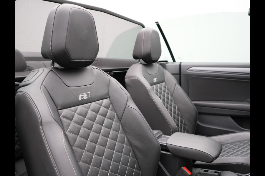 Volkswagen T-Roc Cabrio 1.5 TSI 2 x R-Line 150pk DSG Dealer O.H | Valcona Lederen Sportstoelen | Adaptive Cruise | Trekhaak Afn. | Beats Audio | IQ Drive | 19"L.M | Camera | Stuurverwarming |  Keyless | Matrix LED |