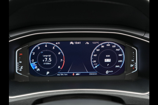Volkswagen T-Roc Cabrio 1.5 TSI 2 x R-Line 150pk DSG Dealer O.H | Valcona Lederen Sportstoelen | Adaptive Cruise | Trekhaak Afn. | Beats Audio | IQ Drive | 19"L.M | Camera | Stuurverwarming |  Keyless | Matrix LED |