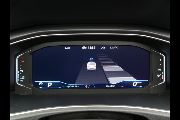 Volkswagen T-Roc Cabrio 1.5 TSI 2 x R-Line 150pk DSG Dealer O.H | Valcona Lederen Sportstoelen | Adaptive Cruise | Trekhaak Afn. | Beats Audio | IQ Drive | 19"L.M | Camera | Stuurverwarming |  Keyless | Matrix LED |