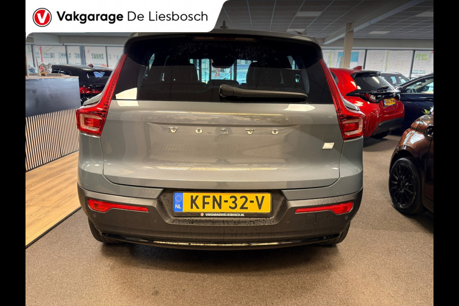 Volvo XC40 1.5 T4 Plug-in hybrid Plus Dark / Harman-Kardon / pilot assist / camera / stuur en stoel verwarming