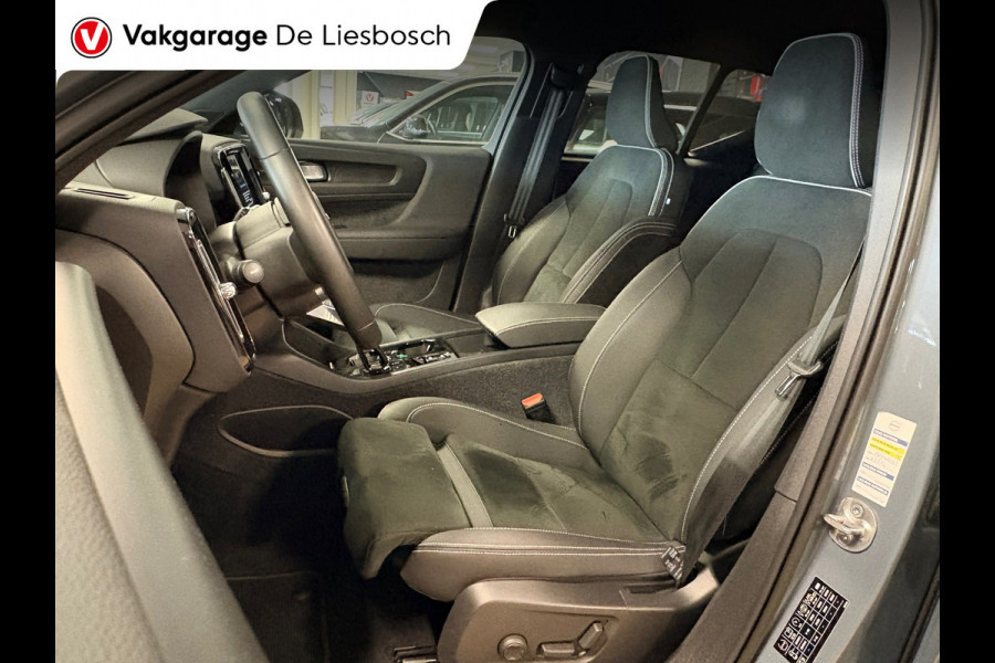 Volvo XC40 1.5 T4 Plug-in hybrid Plus Dark / Harman-Kardon / pilot assist / camera / stuur en stoel verwarming