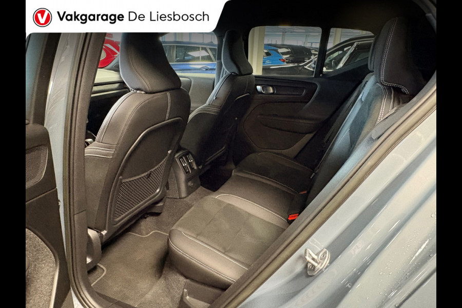 Volvo XC40 1.5 T4 Plug-in hybrid Plus Dark / Harman-Kardon / pilot assist / camera / stuur en stoel verwarming